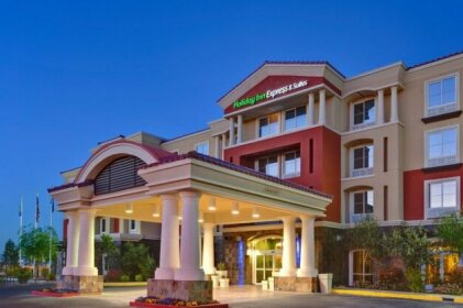 Holiday Inn Express Hotel and Suites SW Spring Valley
