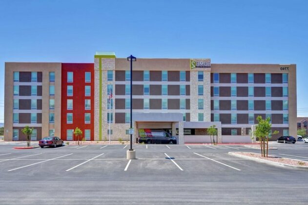 Home2 Suites By Hilton Las Vegas Strip South - Photo2