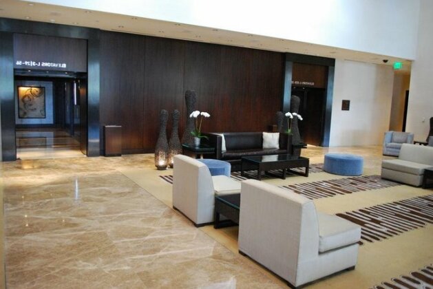 Luxury Suites International at Vdara - Photo3