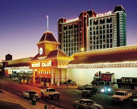 Palace Station Hotel & Casino Free Parking - Photo3