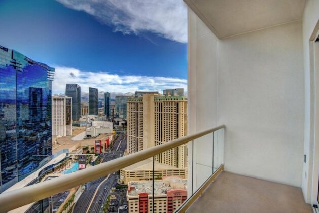 Penthouse Suite with Strip View at The Signature At MGM Grand - Photo3