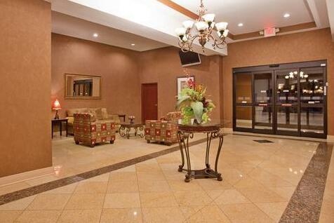 Holiday Inn Express Hotel & Suites Laurel - Photo2