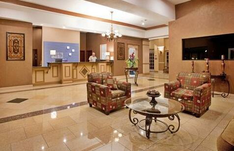 Holiday Inn Express Hotel & Suites Laurel - Photo4