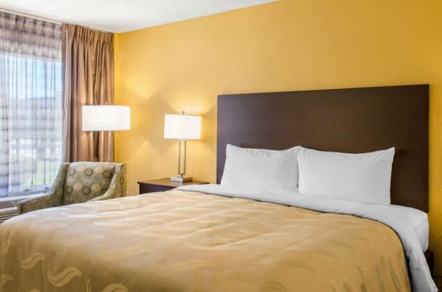Quality Inn & Suites Laurel Mississippi - Photo2