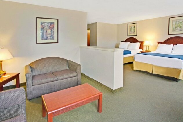 Days Inn & Suites by Wyndham Laurel Near Fort Meade - Photo5