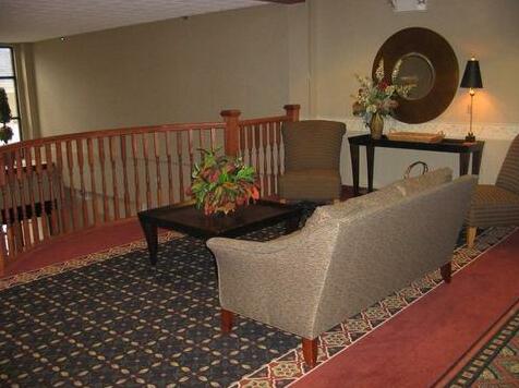 Holiday Inn Express Hotel & Suites Laurinburg - Photo4