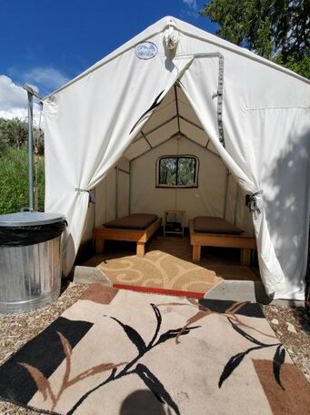 Bristol Cabins & Tents - Photo3