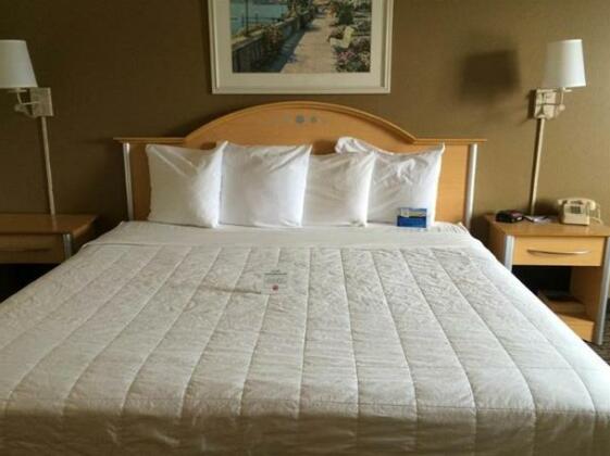 Quality Inn & Suites Lawrenceburg - Photo5
