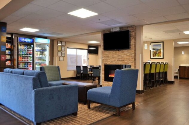 Comfort Suites Gwinnett Medical Center Area - Photo5