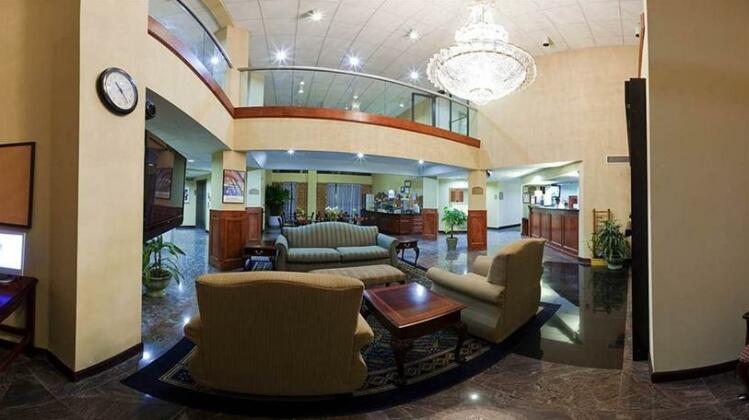 Holiday Inn Express Hotel & Suites Lawrenceville - Photo5