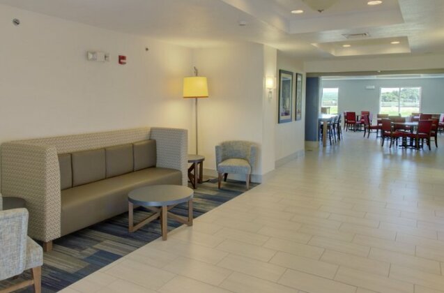 Holiday Inn Express & Suites Le Mars - Photo3