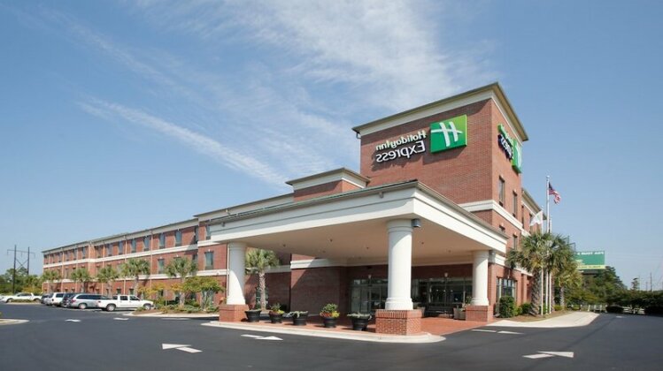 Holiday Inn Express Leland - Wilmington Area - Photo2