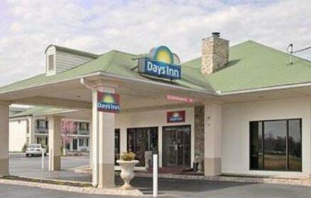 Days Inn by Wyndham Lenoir City