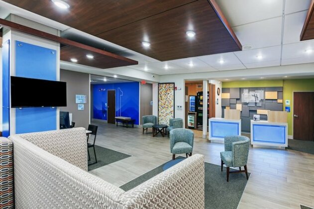 Holiday Inn Express Hotel & Suites Dallas Lewisville - Photo2