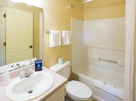 InTown Suites Extended Stay Lewisville TX - Valley View - Photo2