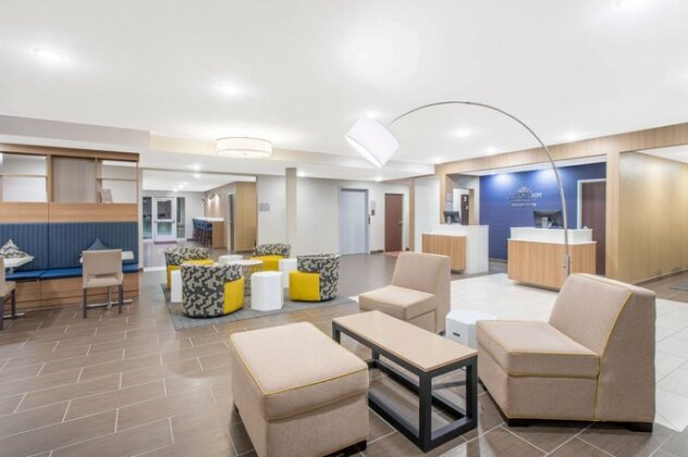 Microtel Inn & Suites by Wyndham Limon - Photo3