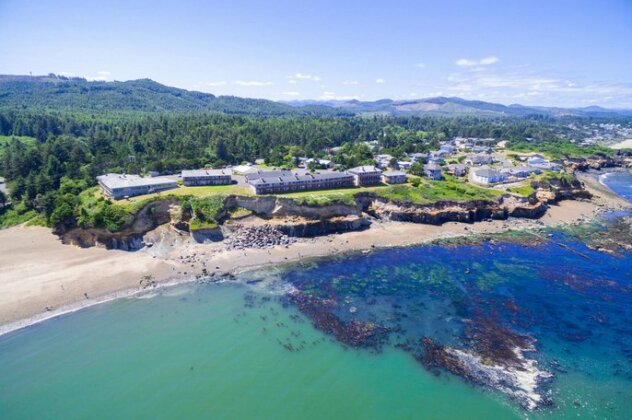 Clarion Inn Surfrider Resort - Photo3