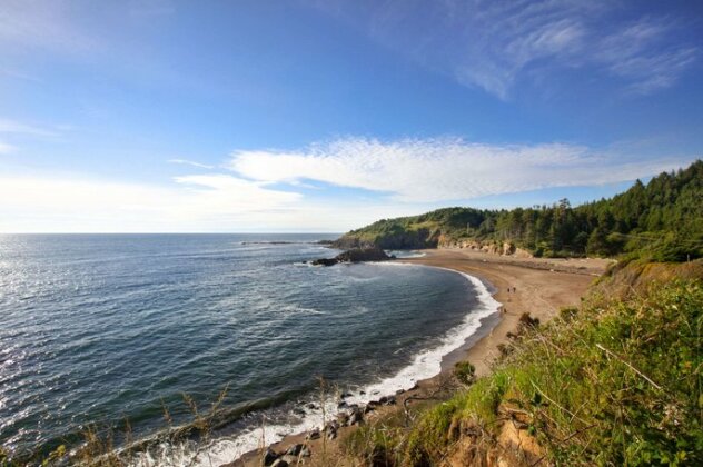 Clarion Inn Surfrider Resort - Photo5