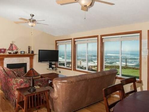 Oceanfront Solitude by RedAwning - Photo4