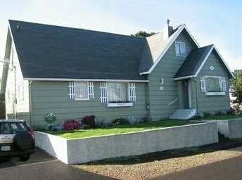 Ocean Rose 4 Br cottage by RedAwning Lincoln City