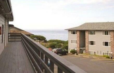 Ocean Terrace Condominiums Lincoln City