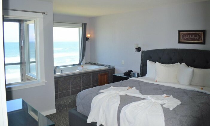 Starfish Manor Oceanfront Hotel - Photo3