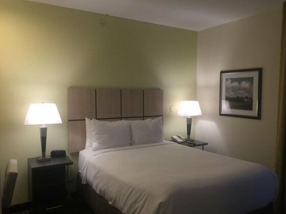 Candlewood Suites Lincoln - Photo4