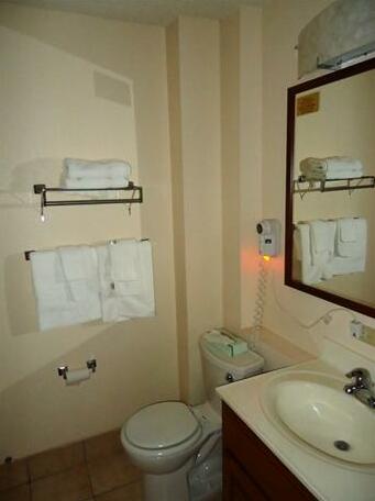 TownHouse Extended Stay Hotel Downtown - Photo2