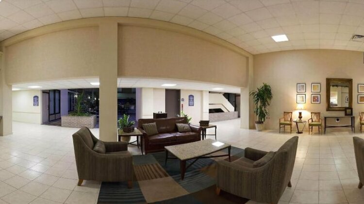 Holiday Inn Express Little Rock-Airport - Photo4
