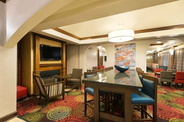 Holiday Inn Express Suites Little Rock West - Photo3