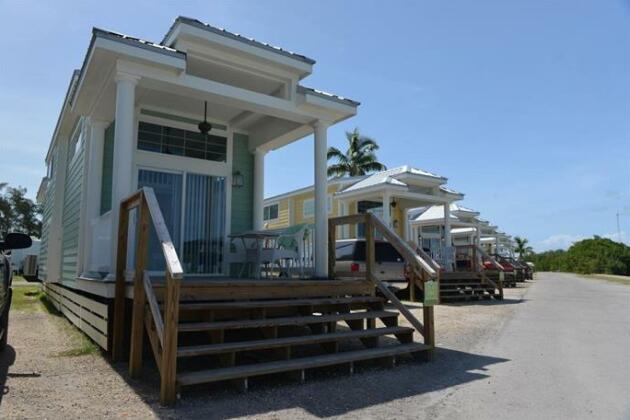 Fiesta Key RV Resort Waterfront Cottage 39 - Photo2