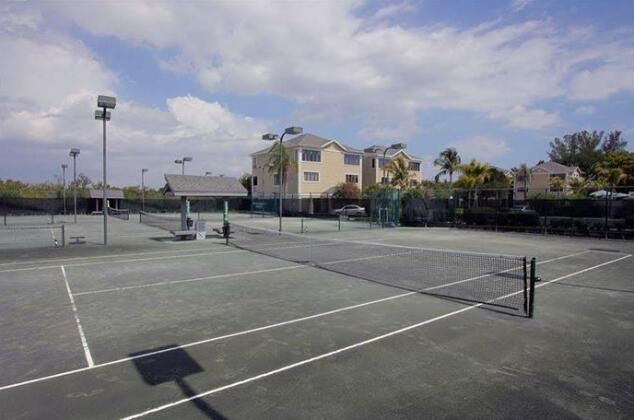 Cedars Tennis Resort by RVA