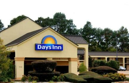 Days Inn by Wyndham Longview South