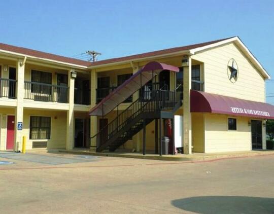 Executive Inn and Suites Longview - Photo2