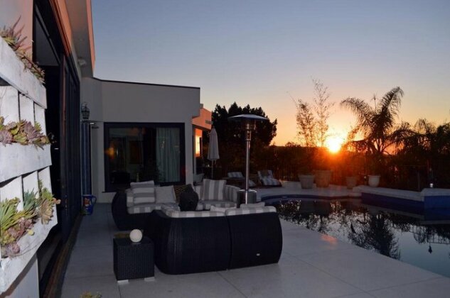 1026 - Beverly Hills Luxury Estate