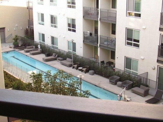 Apartment with Full Amenities - Miracle Mile - Photo2