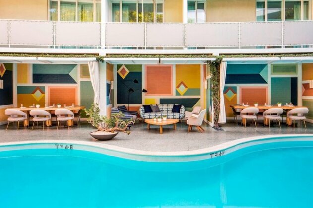 Avalon Hotel Beverly Hills - Photo2