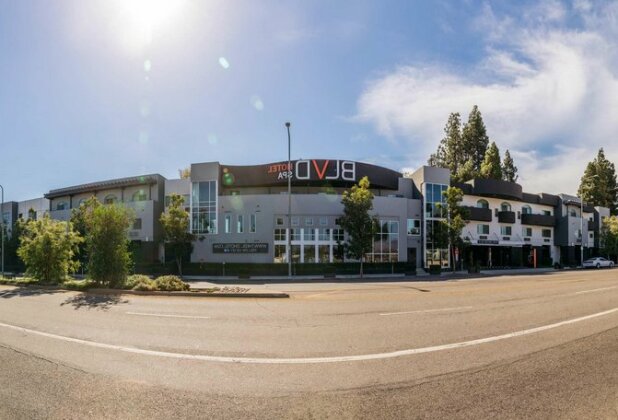 BLVD Hotel & Spa - Walking Distance to Universal Studios Hollywood