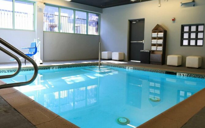 BLVD Hotel & Spa - Walking Distance to Universal Studios Hollywood - Photo2