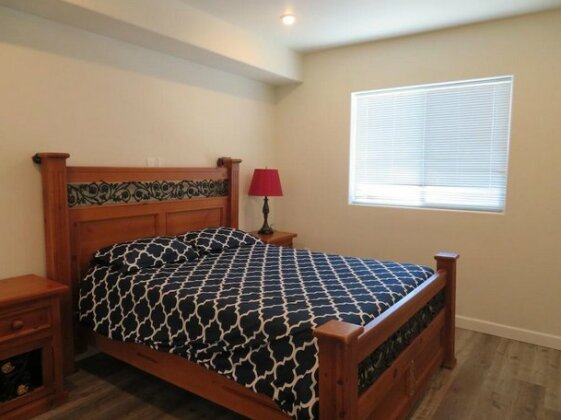 Fully Furnished Apartments near Attractions - Photo3