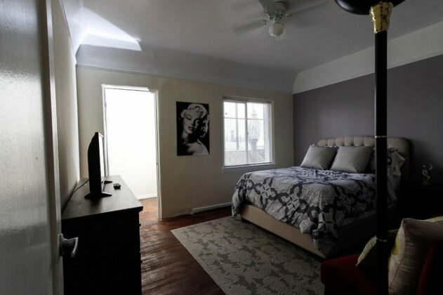 Furnished Los Angeles Apartments - Photo3