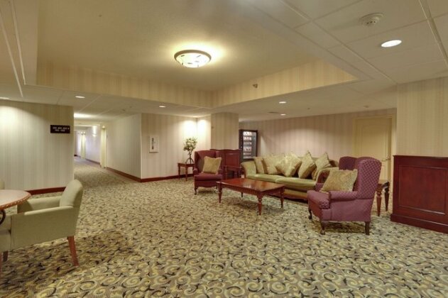 Hampton Inn & Suites Sherman Oaks - Photo3