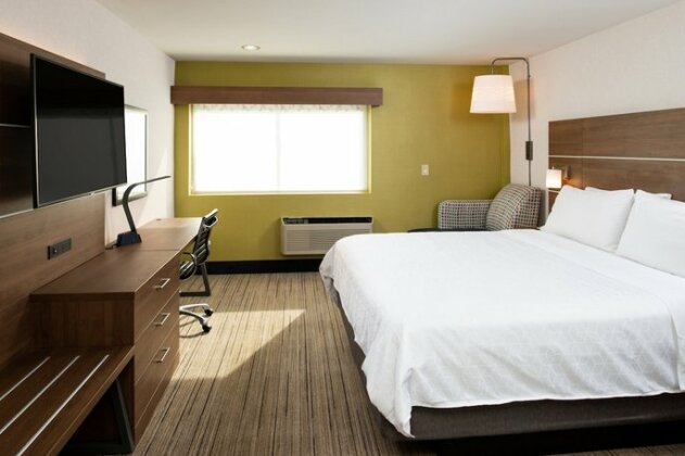 Holiday Inn Express & Suites Los Angeles Downtown West - Photo5
