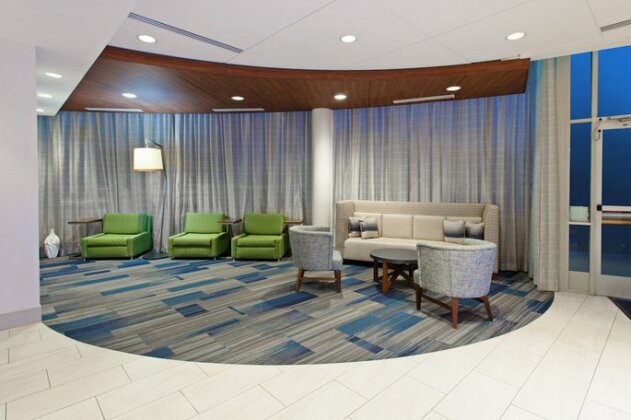 Holiday Inn Express West Los Angeles - Photo3
