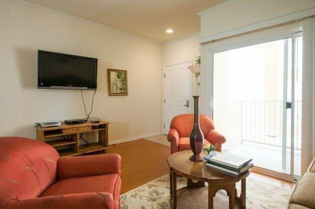 Magnolia Resort Style Two Bedroom Apartment - Photo4