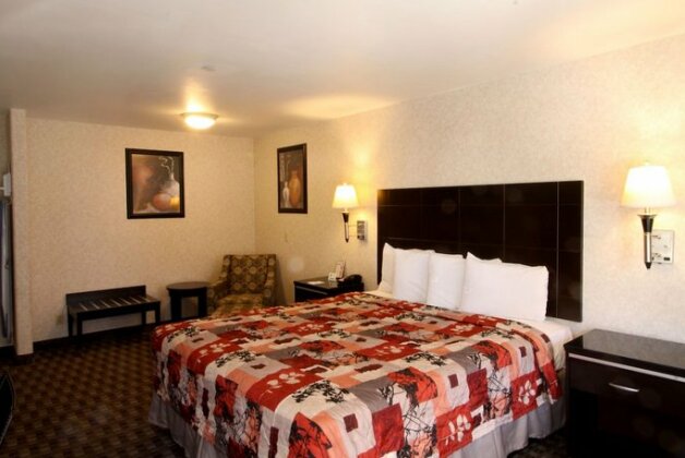 Sunburst Spa & Suites Motel - Photo4