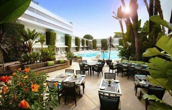 The Beverly Hilton - Photo3