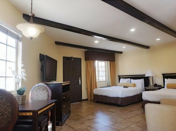 Tuscan Garden Inn - Photo3