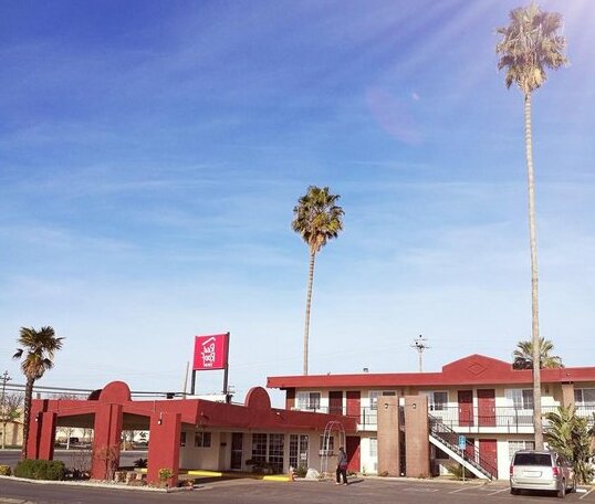 Red Roof Inn Los Banos - Photo2