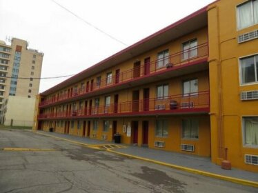 Budgetel Inn and Suites - Louisville